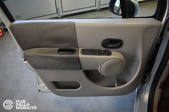 RENAULT Modus 1.2 16V Luxe Privilège